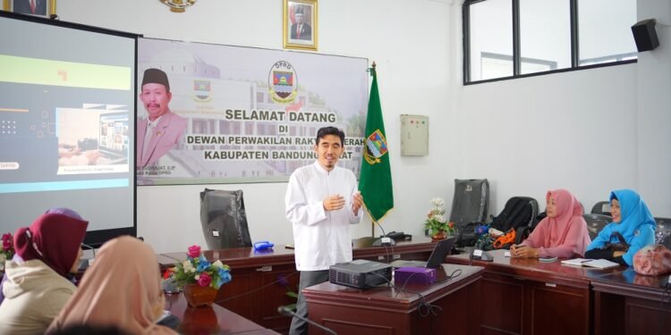 Bangun Kemandirian Organisasi, Pemuda PUI KBB Gelar Pelatihan Digital Marketing