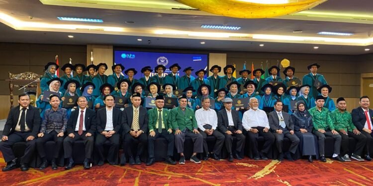 Universitas Halim Sanusi Gelar Wisuda II, Rektor: Ijazah Hanya Selembar Kertas, Tetapi Karakter Kalianlah yang Akan Menentukan Kesuksesan