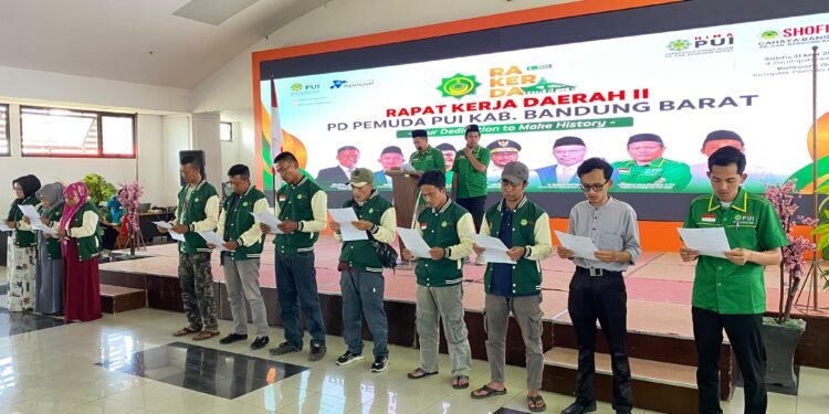 Lantik Pengurus Cabang se-Bandung Barat, Julhayadi Optimis Pemuda PUI KBB Tambah "Ngorejat"