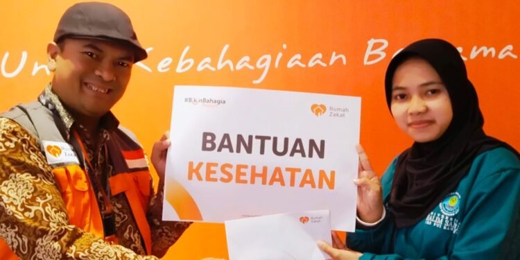 Sinergi Rumah Zakat dan Mahasiswa UHS, Hadirkan Layanan Kesehatan Gratis untuk Warga Desa Panyadap