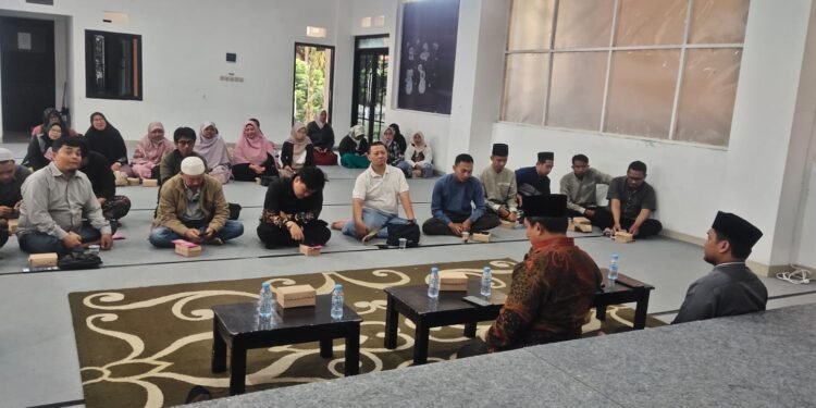 Anggota DPRD Bandung Barat H. Rismanto di Hadapan Pengurus DMI Menekankan Pentingnya Inovasi dan Pengelolaan Modern Masjid di Bandung Barat